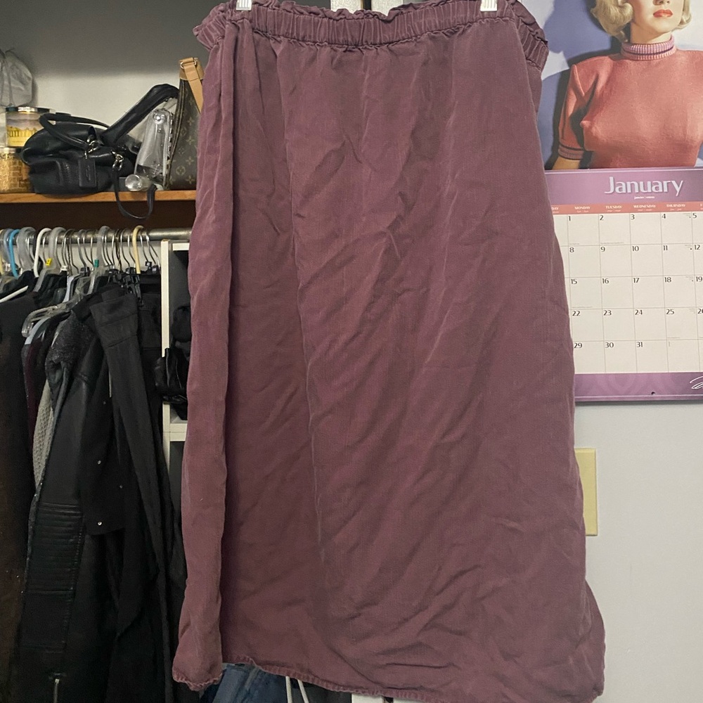 Dress - Picture 1 of 3